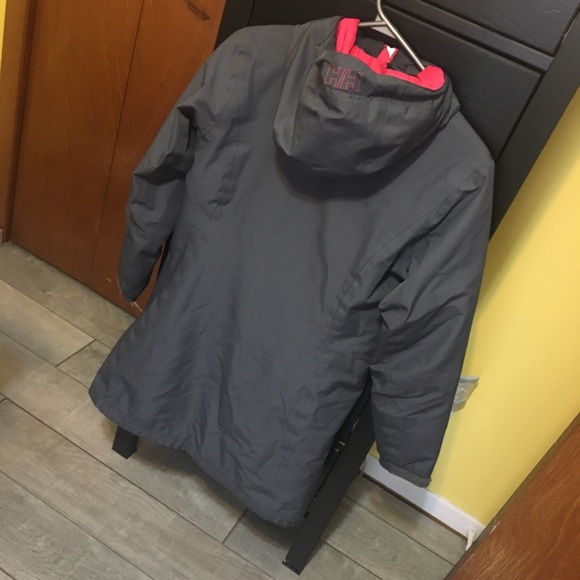 Helly Hansen winter jacket - Picture 3 of 3